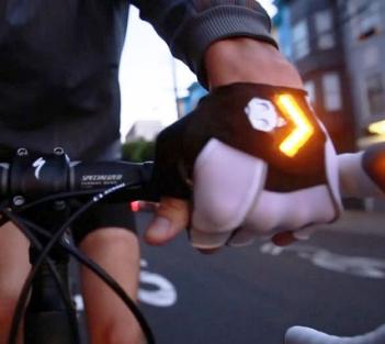Luva de ciclismo com seta embutida