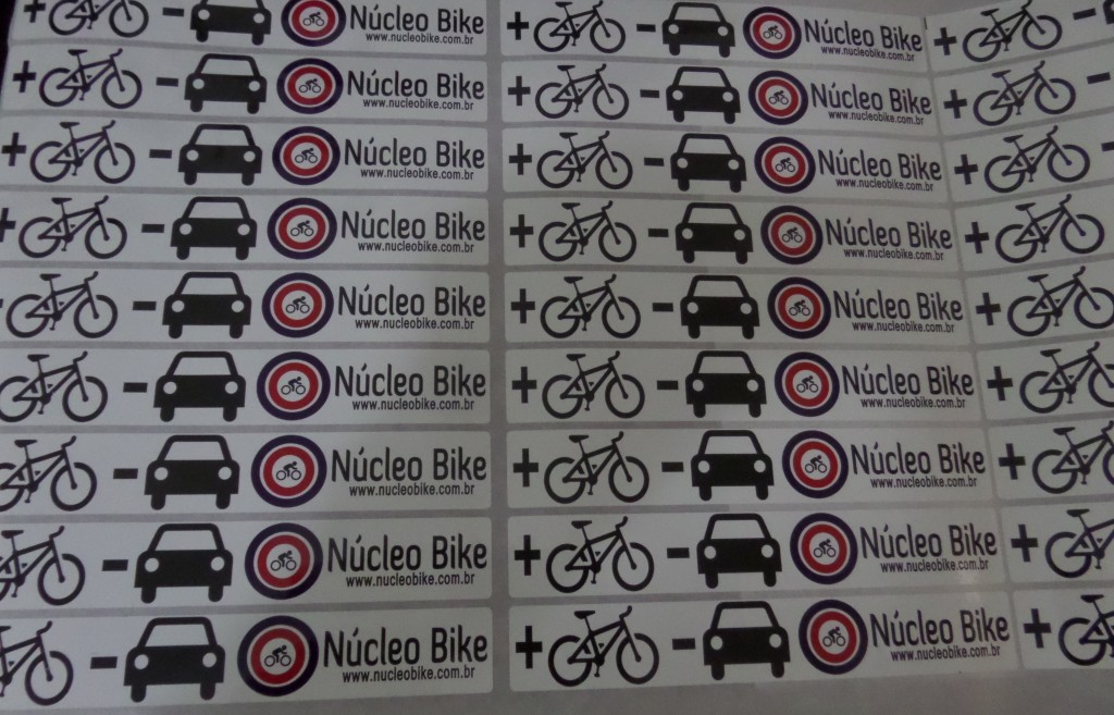 Chegaram os Adesivos Núcleo Bike + Bicicleta – Carro